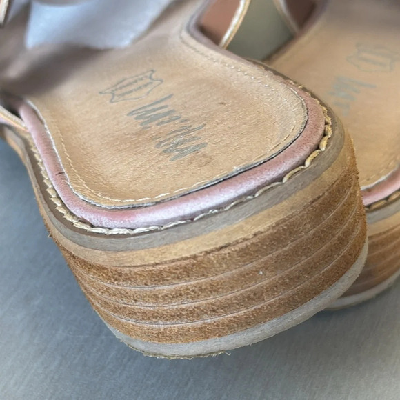 Miracle Miles - Billie Close Toed Strappy Sandals. Size 10 - Picture 4 of 6